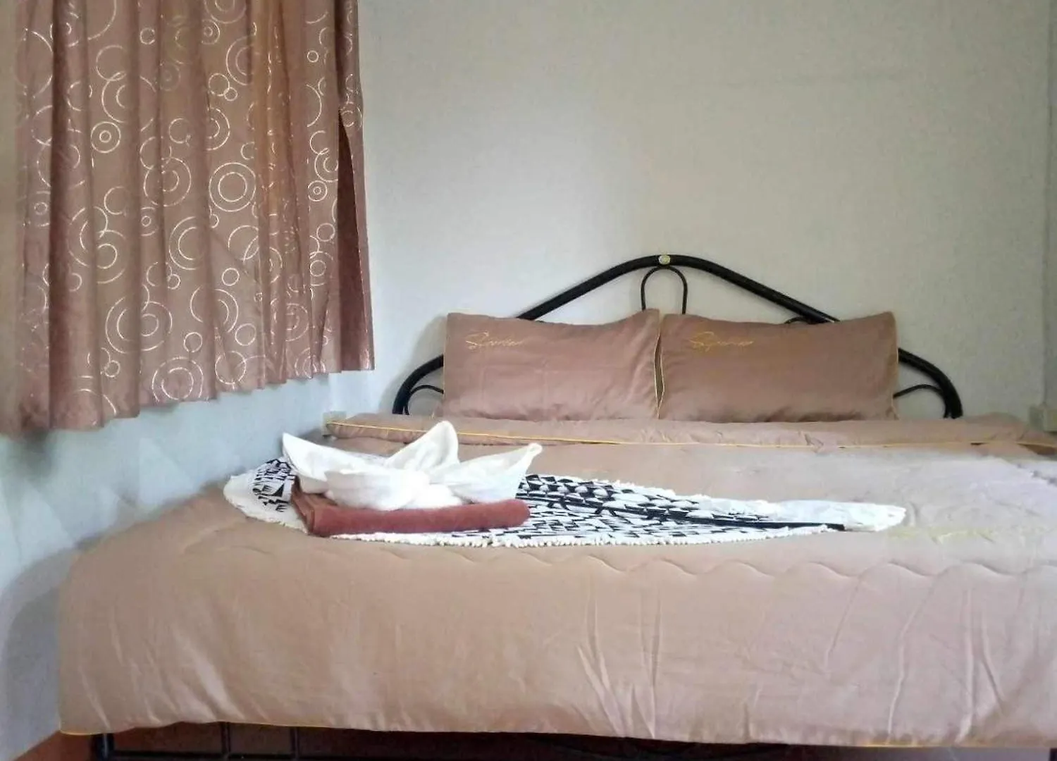 Guest house Chalisa Bukit House Lanta Hotel Koh Lanta Thailand